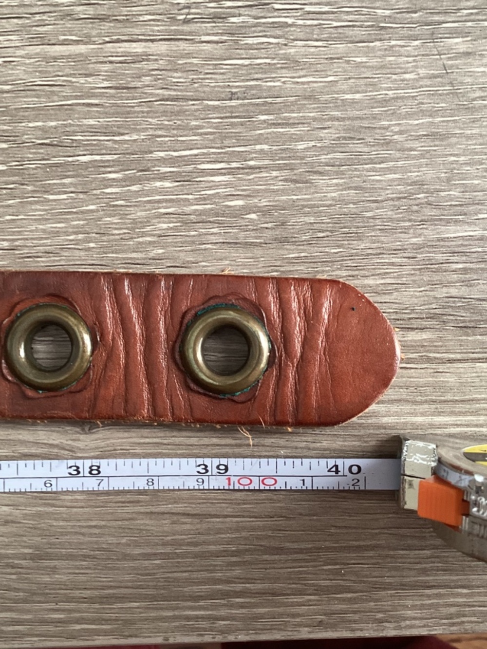 Women’s M Genuine Leather Brown Belt Large Grommets Flowers Boho Festival 1.25” - Picture 10 of 11